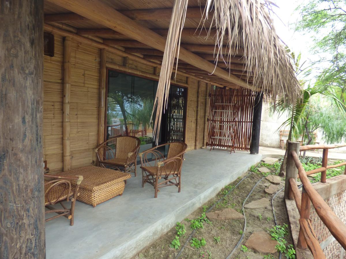 Kasa Pelikanos Vichayito Extérieur photo